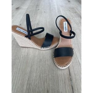 NWOT Steve Madden McKenzie Wedge Sandal